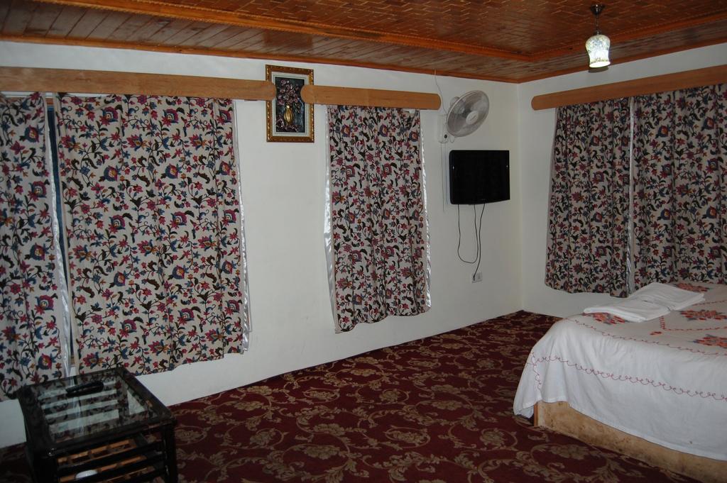 Hotel Paradise Inn Pahalgām 客房 照片