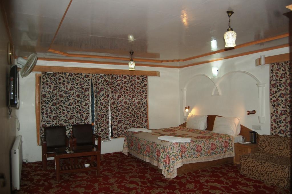 Hotel Paradise Inn Pahalgām 外观 照片