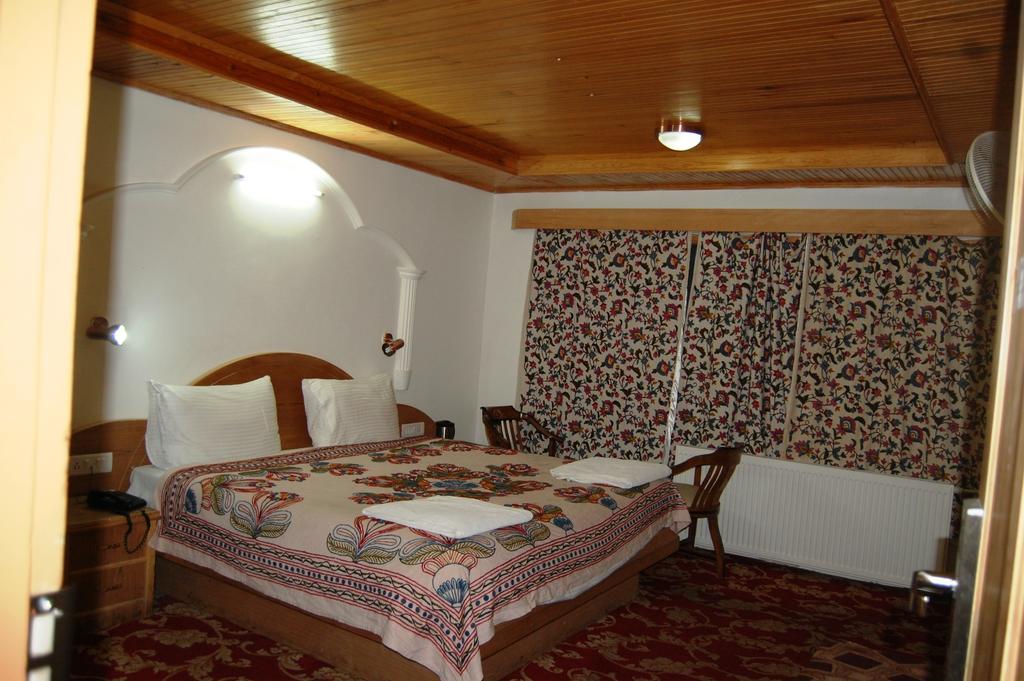 Hotel Paradise Inn Pahalgām 外观 照片