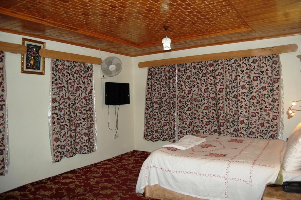 Hotel Paradise Inn Pahalgām 外观 照片