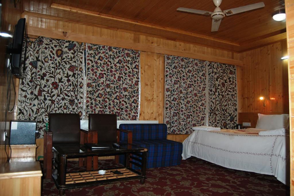 Hotel Paradise Inn Pahalgām 外观 照片