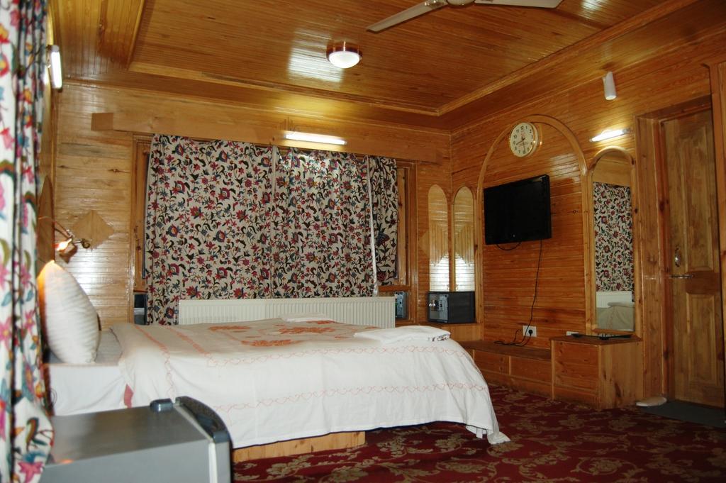 Hotel Paradise Inn Pahalgām 外观 照片