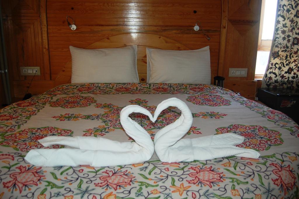 Hotel Paradise Inn Pahalgām 外观 照片