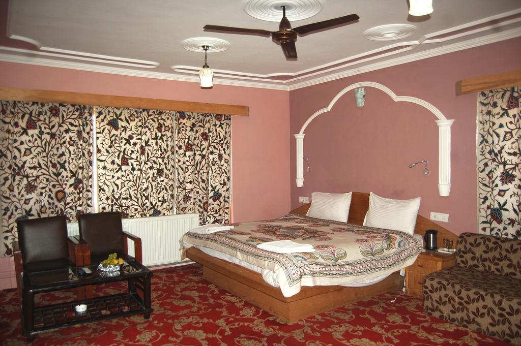 Hotel Paradise Inn Pahalgām 外观 照片