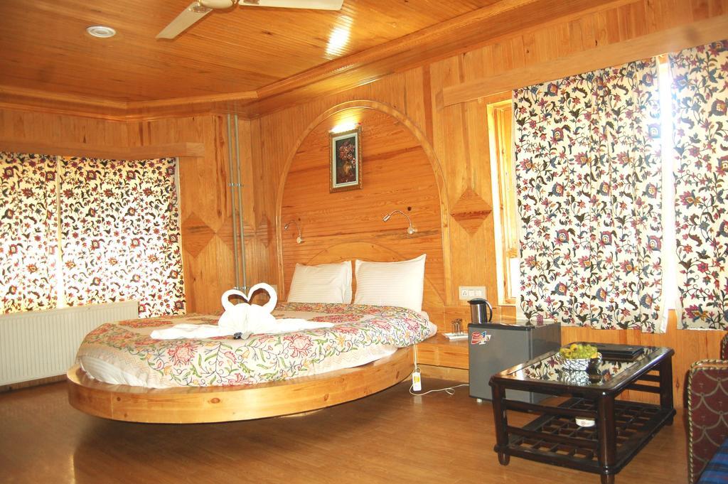 Hotel Paradise Inn Pahalgām 外观 照片