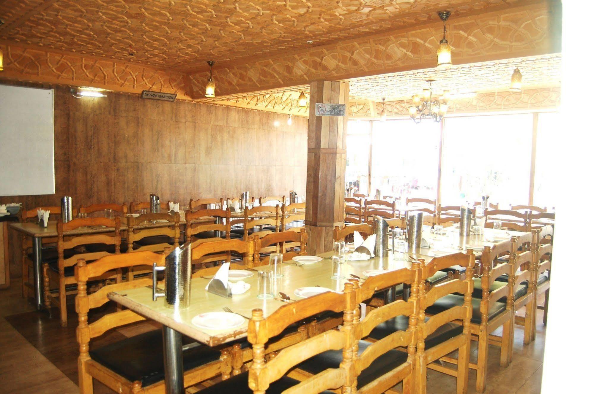 Hotel Paradise Inn Pahalgām 外观 照片