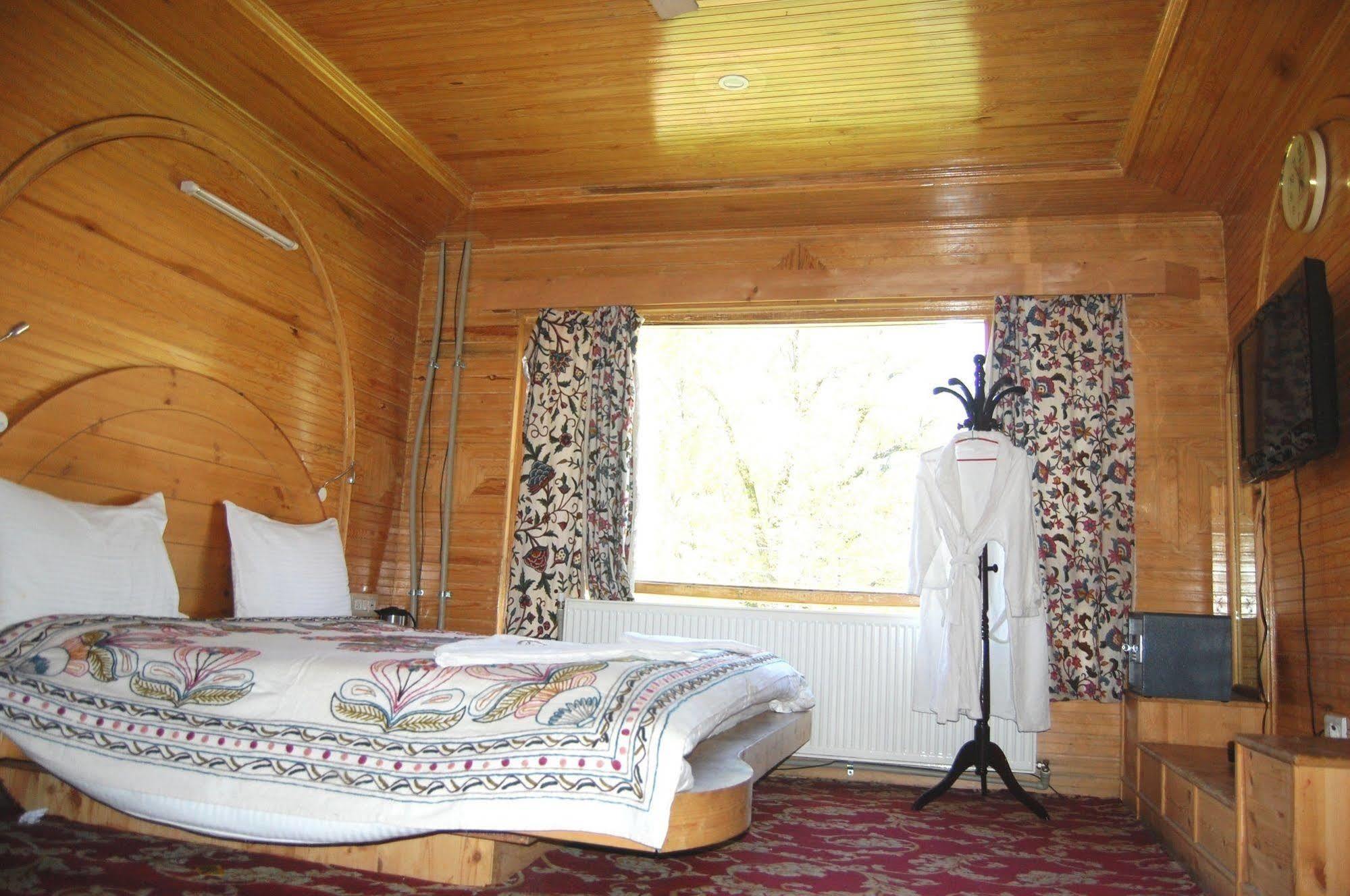 Hotel Paradise Inn Pahalgām 外观 照片