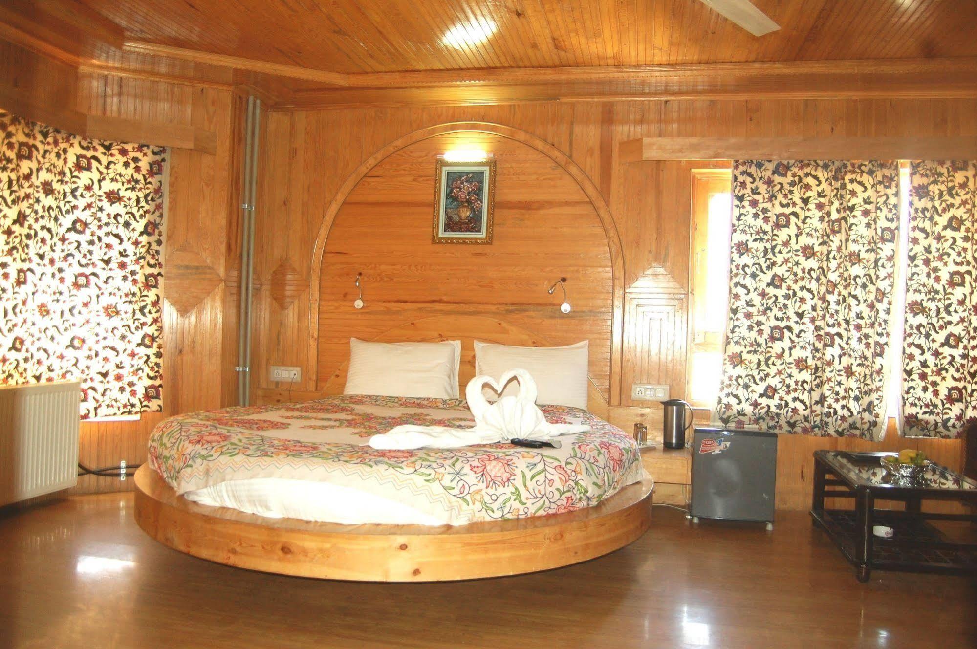 Hotel Paradise Inn Pahalgām 外观 照片