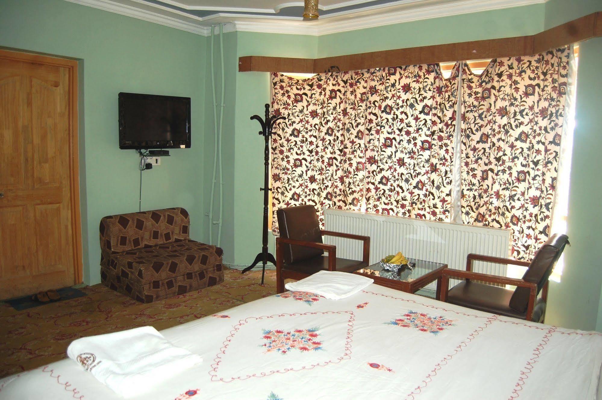 Hotel Paradise Inn Pahalgām 外观 照片