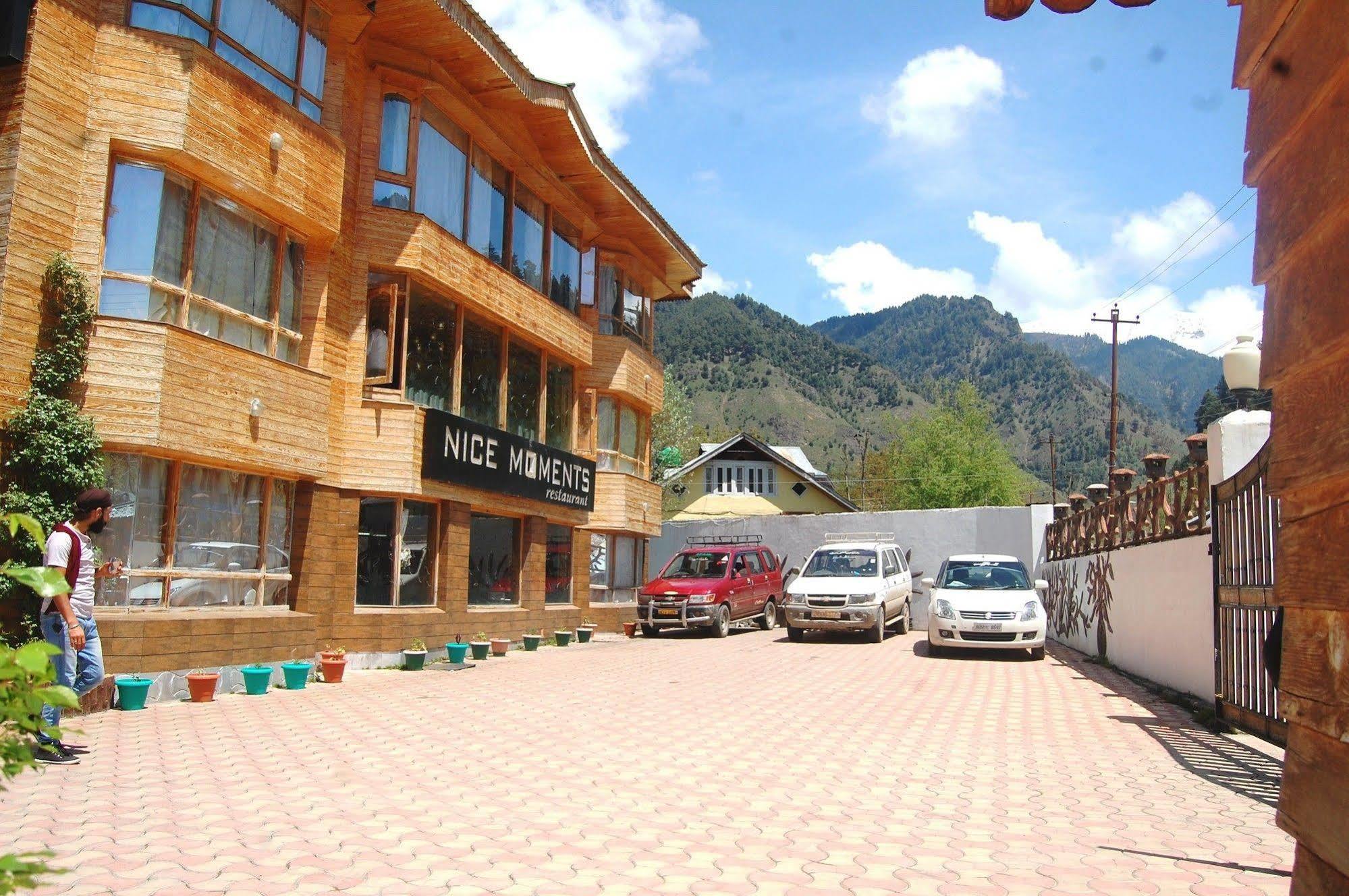 Hotel Paradise Inn Pahalgām 外观 照片